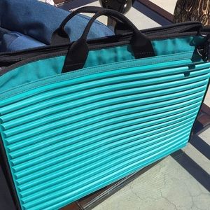 Teal Mandarina Duck Tank portfolio bag